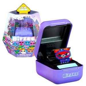 Bitzee NIB - Interactive Digital Pet HOT SELLING TOY FOR THE HOLIDAYS
